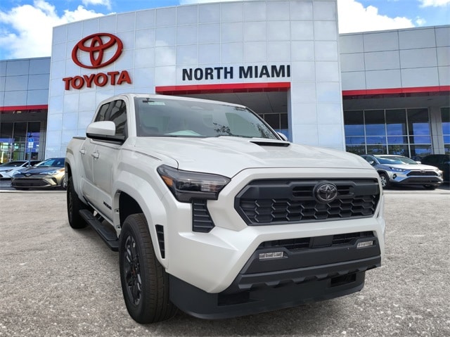 2025 Toyota Tacoma TRD Sport's photo