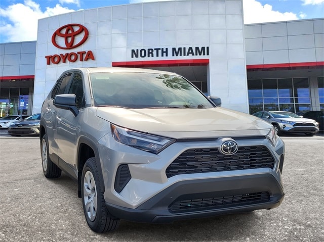 2025 Toyota RAV4 SUV 