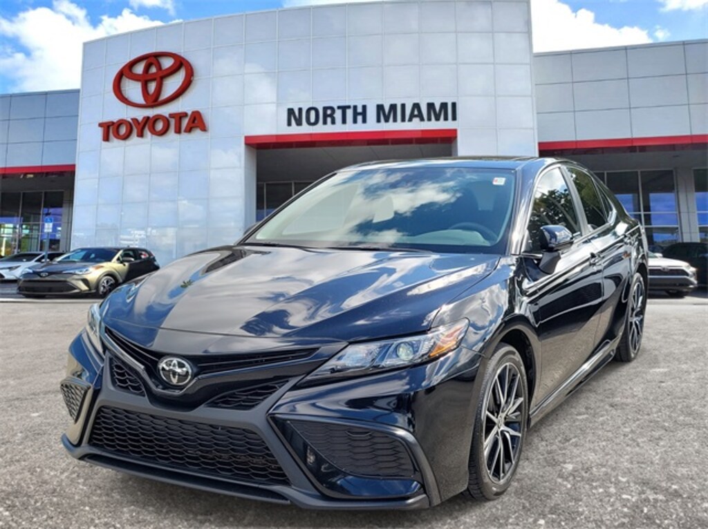 Used 2024 Toyota Camry SE Sedan