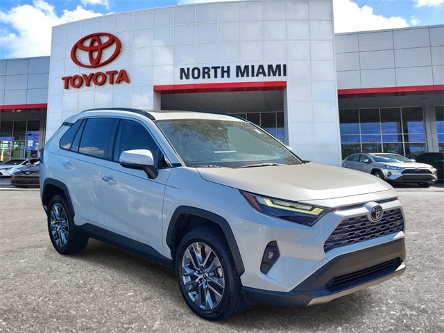 2023 Toyota RAV4 Limited's photo