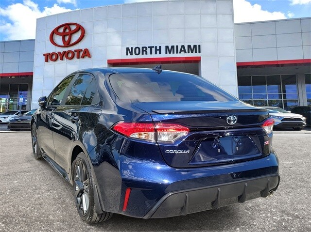 2025 Toyota Corolla SE photo 3