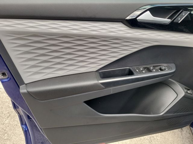 2023 Volkswagen Taos S - Photo 12