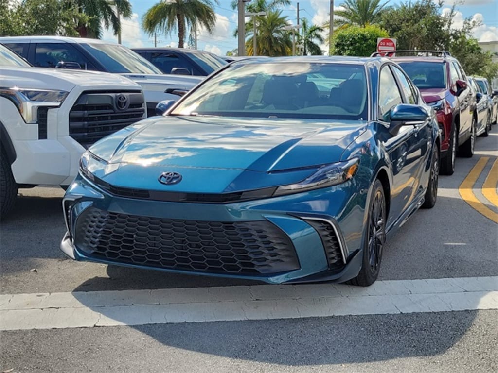 New 2026 Toyota Camry SE Sedan