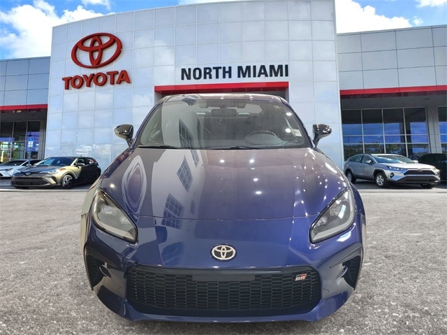 2023 Toyota GR86 Base photo 2