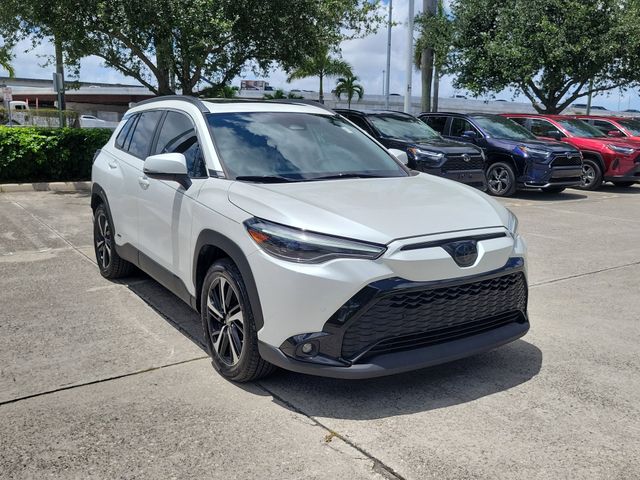 2023 Toyota Corolla Cross Hybrid XSE AWD's photo
