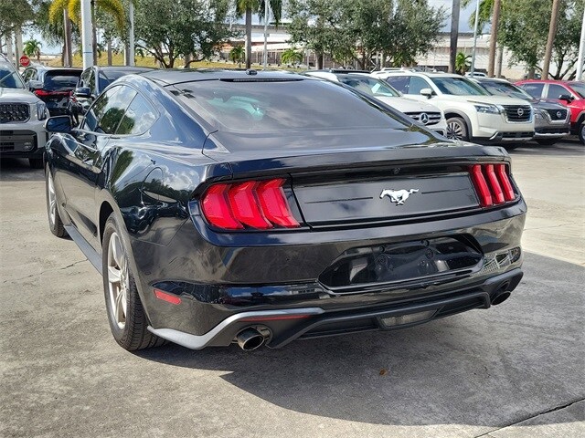 2020 Ford Mustang EcoBoost photo 3