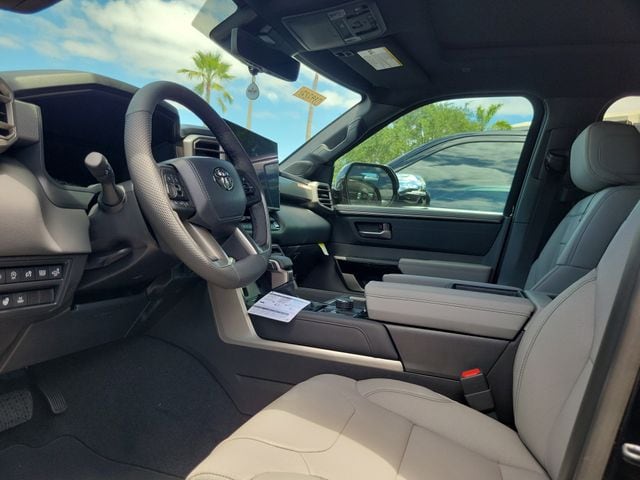 2026 Toyota Tundra Limited - Photo 8