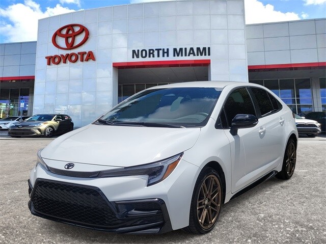2024 Toyota Corolla XSE photo 2