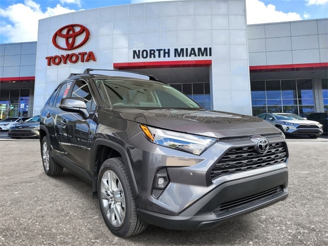 2025 Toyota RAV4 SUV 