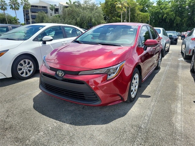 2024 Toyota Corolla LE photo 2