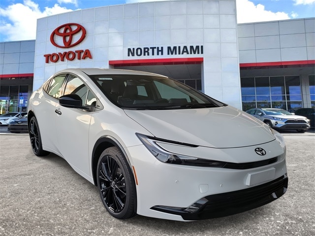 2026 Toyota Prius Hatchback 