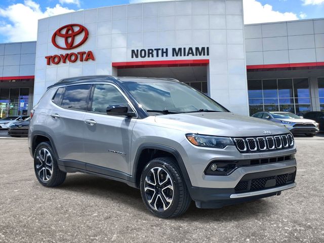 2023 Jeep Compass Limited 4X4's photo