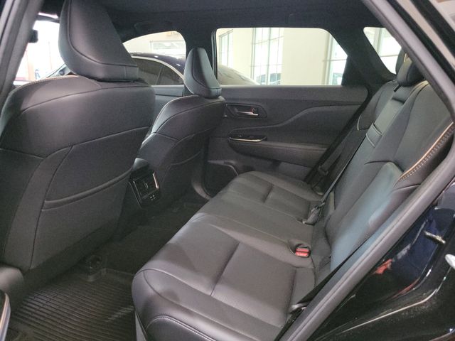 2025 Toyota Crown Signia Limited - Photo 8