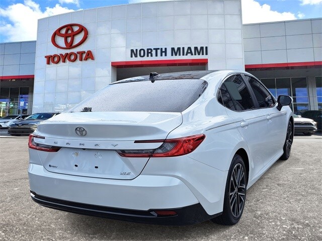 2025 Toyota Camry XLE photo 4