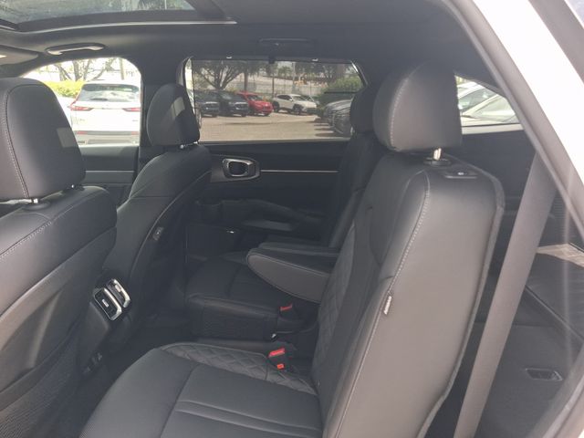 2026 Kia Sorento SX Prestige Hybrid - Photo 6