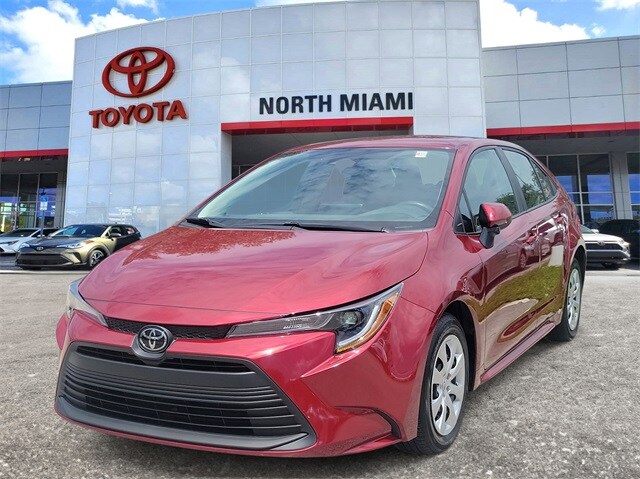 2024 Toyota Corolla LE photo 2