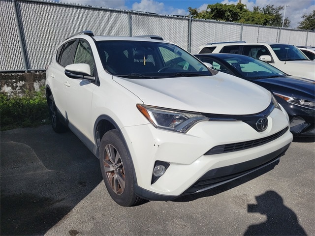 2018 Toyota RAV4 XLE's photo