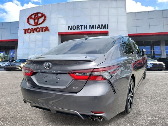 2023 Toyota Camry SE photo 4