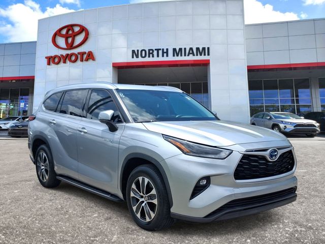 2021 Toyota Highlander Hybrid SUV 
