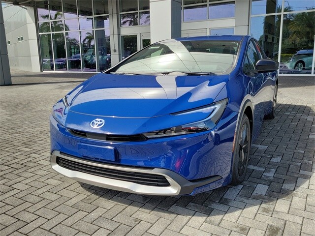 2026 Toyota Prius Prime photo 2