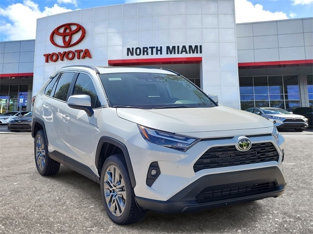 2025 Toyota RAV4 XLE Premium's photo