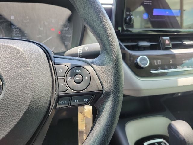 2025 Toyota Corolla LE - Photo 16