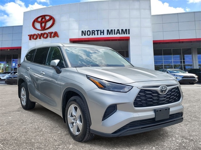 2022 Toyota Highlander SUV 