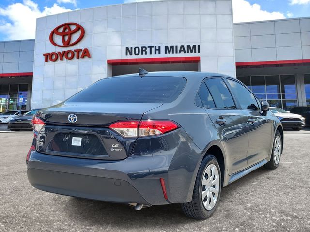 2025 Toyota Corolla LE - Photo 4