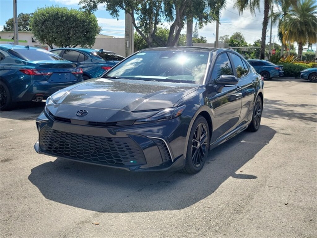 New 2026 Toyota Camry SE Sedan