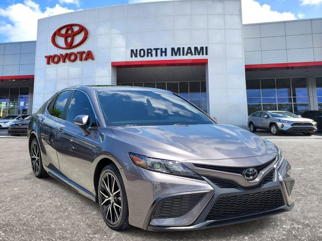 2024 Toyota Camry Sedan 