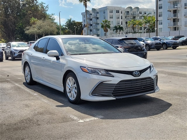 2023 Toyota Camry Sedan 
