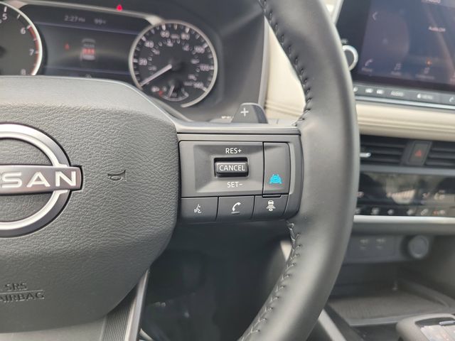 2025 Nissan Rogue SV - Photo 16