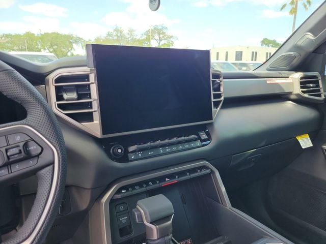 2026 Toyota Tundra Limited - Photo 11