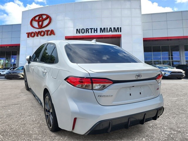2024 Toyota Corolla SE Premium photo 3