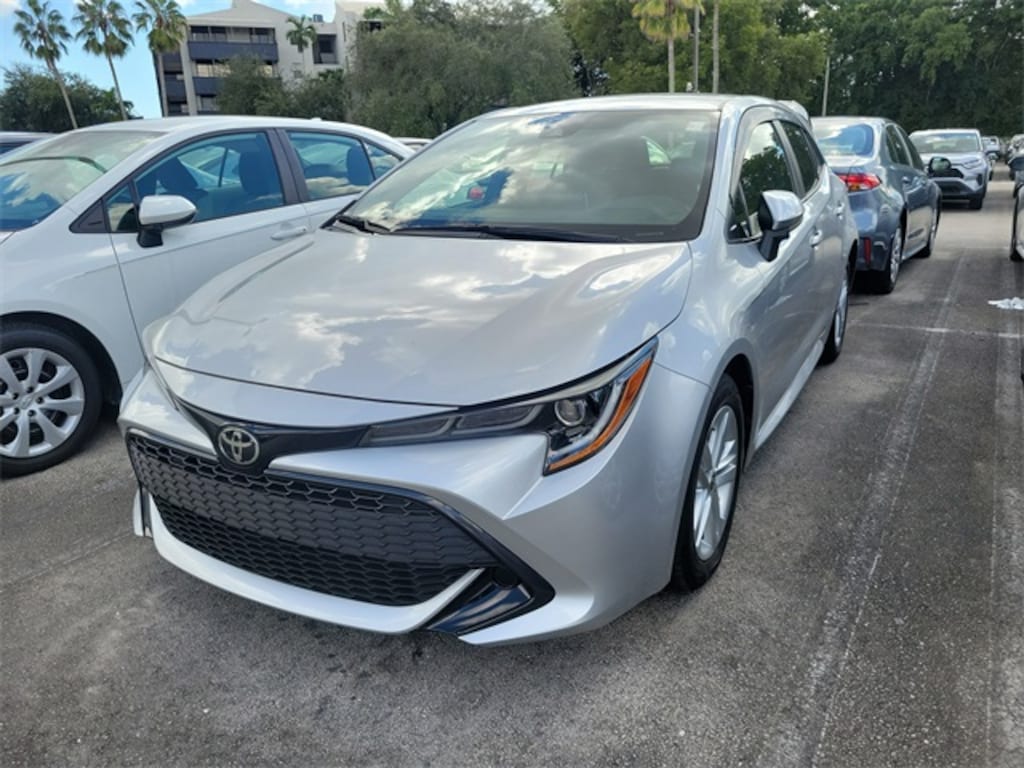 Used 2022 Toyota Corolla Hatchback SE Hatchback