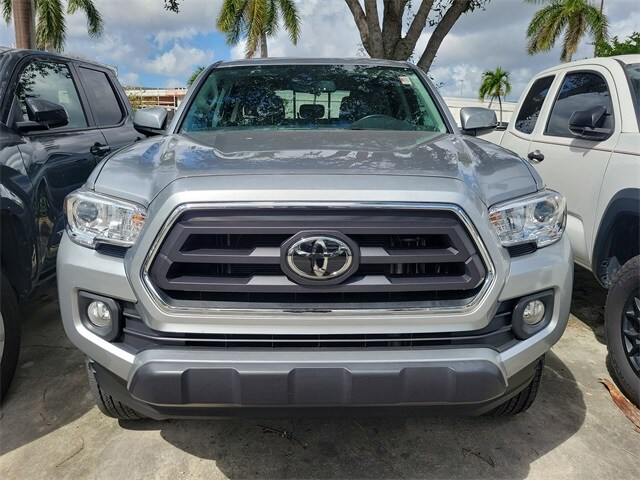 2023 Toyota Tacoma SR5 photo 2