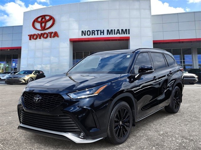 2024 Toyota Highlander XSE photo 2