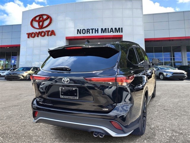 2024 Toyota Highlander XSE photo 4