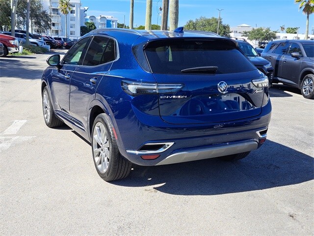 2023 Buick Envision Avenir photo 3