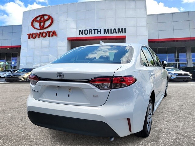 2023 Toyota Corolla LE photo 4