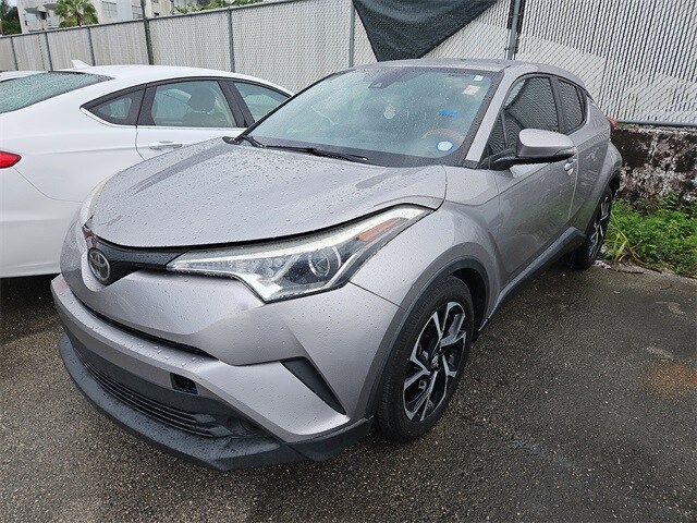 2018 Toyota C-HR XLE photo 3
