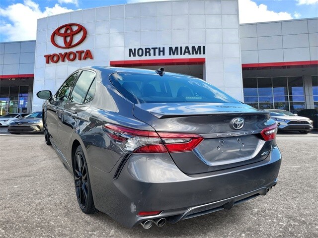 2022 Toyota Camry XSE photo 3