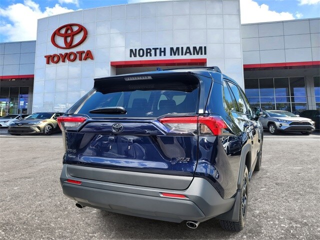 2024 Toyota RAV4 XLE photo 4