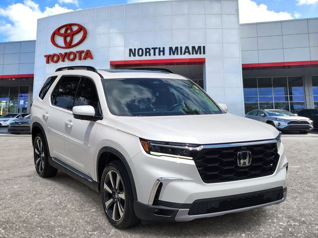 2023 Honda Pilot Elite AWD's photo