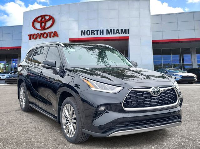 2026 Toyota Highlander Hybrid SUV 