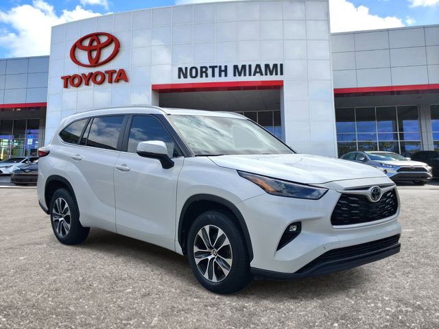 2023 Toyota Highlander SUV 