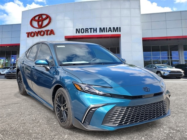 2026 Toyota Camry SE's photo