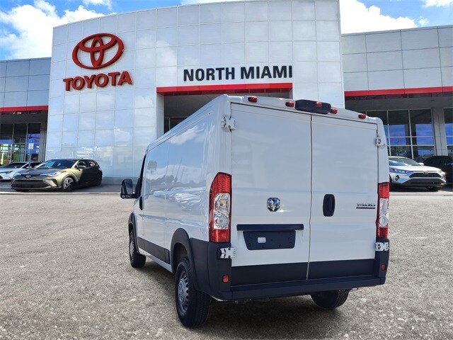 2024 Ram ProMaster 1500 Cargo Van photo 3