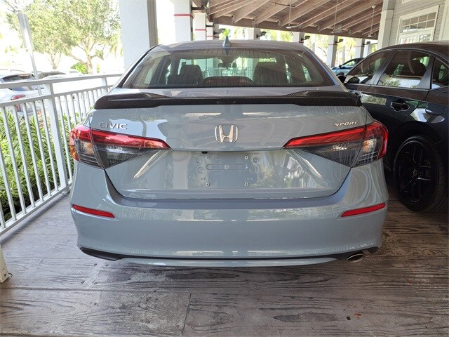 2024 Honda Civic Sport photo 3
