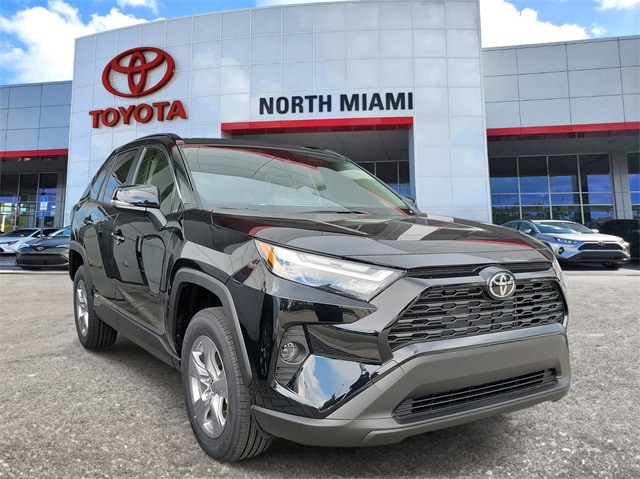 2025 Toyota RAV4 Hybrid SUV 
